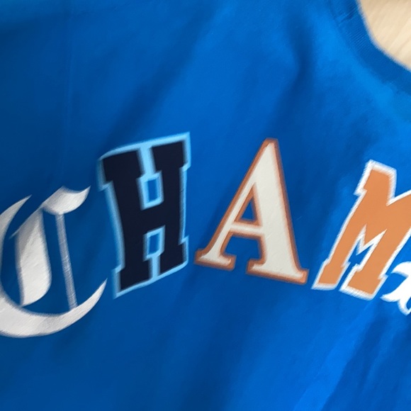 Champion sweater old English - Picture 9 of 9